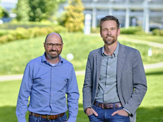 Mit CIO Lukas Kohli und CHRO Michael Zahnd sind seit 2025 die Bereiche Human Resources und IT in der Geschäftsleitung vertreten. Damit unterstreicht die Lindenhofgruppe, die strategische Bedeutung dieser Themen.